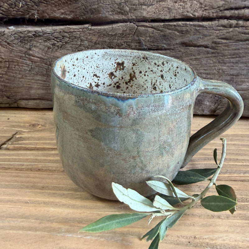 lækker grøn kop fra KRL keramik på møn