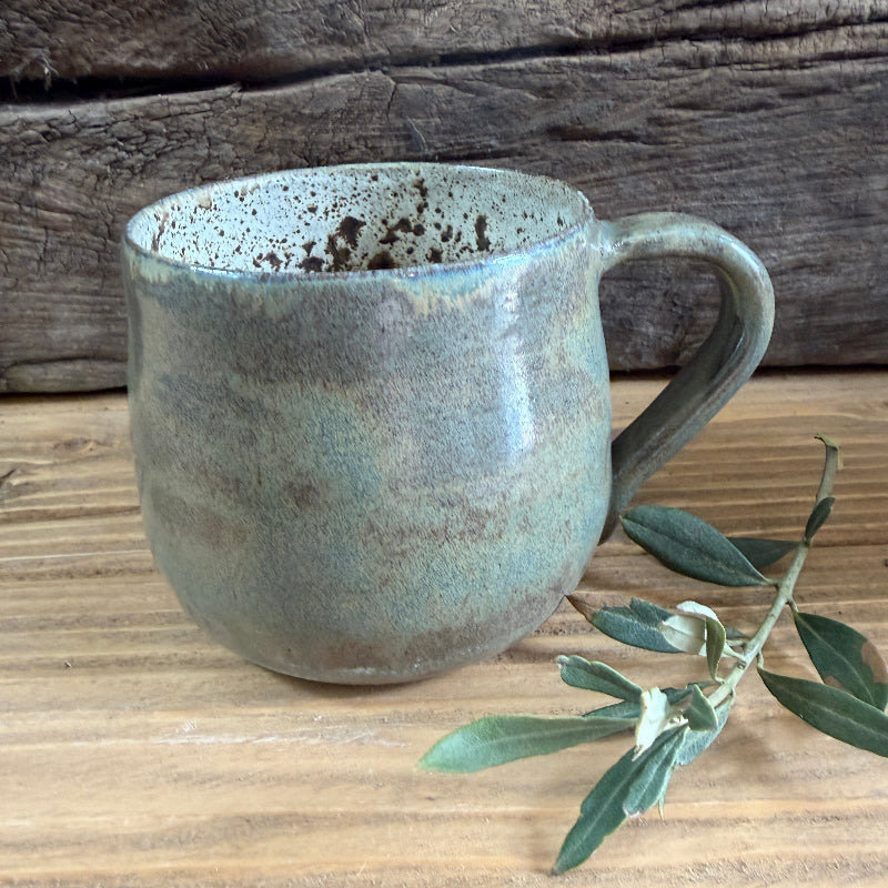 lækker grøn kop fra KRL keramik på møn