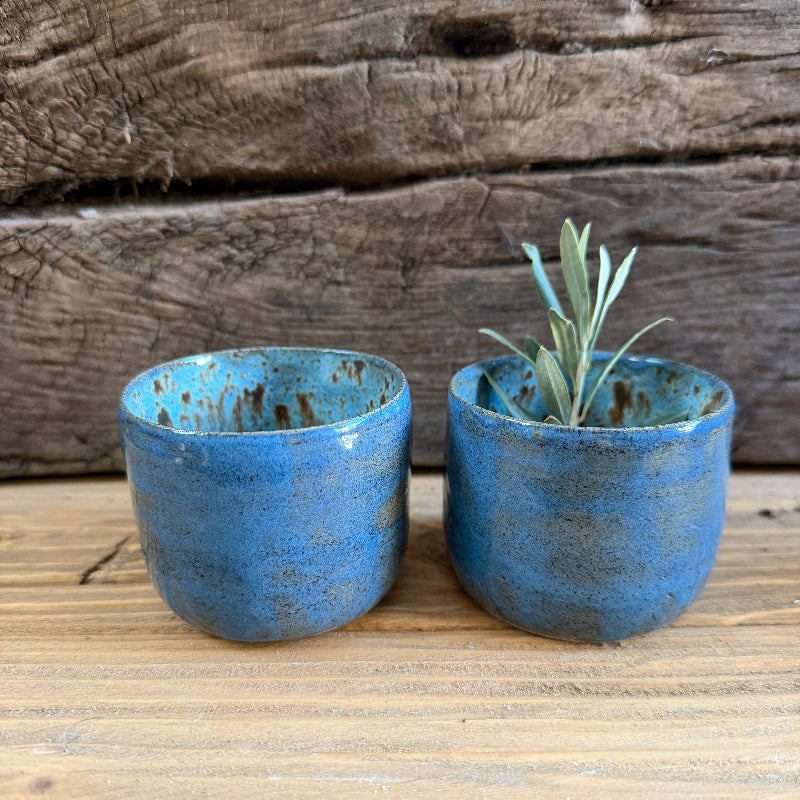blå håndlavet keramik otteskjuler til mini planter.