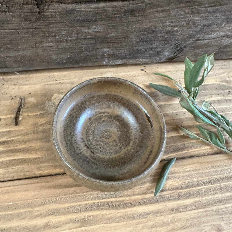 lille brun håndlavet keramik skål