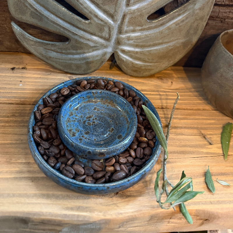 smuk blå keramik lysestage