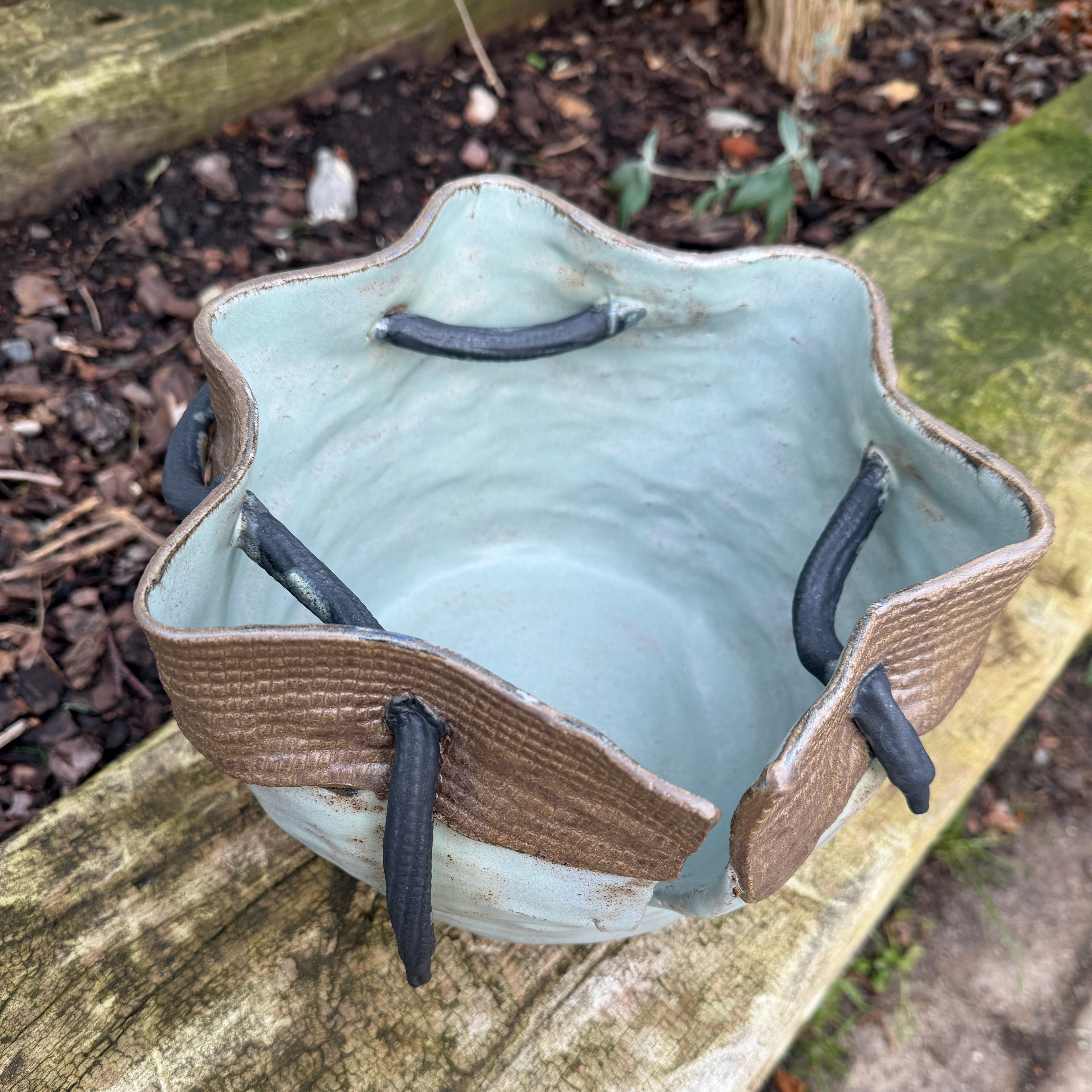 keramik strikkepose. Håndlavet hyggelig strikkeskål