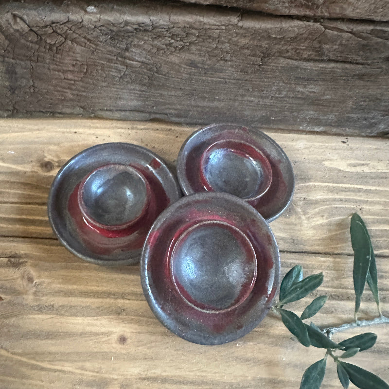 Smukke håndlavede keramik æggebægere